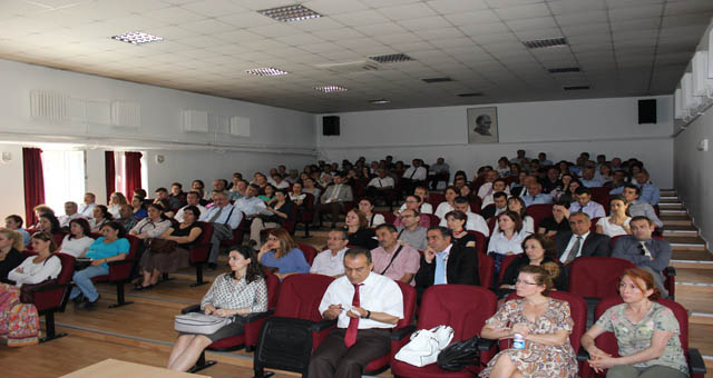 EGELİ AKADEMİSYENLER İZMİR’İN ÖĞRETMENLERİYLE BULUŞTU