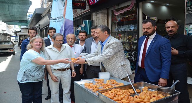 Gürhan: İzmirli Bu Hizmeti Hak Etmiyor