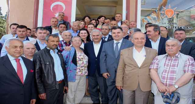AK PARTİ TEŞKİLATLARI BİNALİ YILDIRIM İLE MORAL DEPOLADI