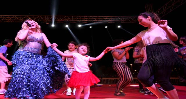 KARŞIYAKA’DA HIDIRELLEZ COŞKUSU