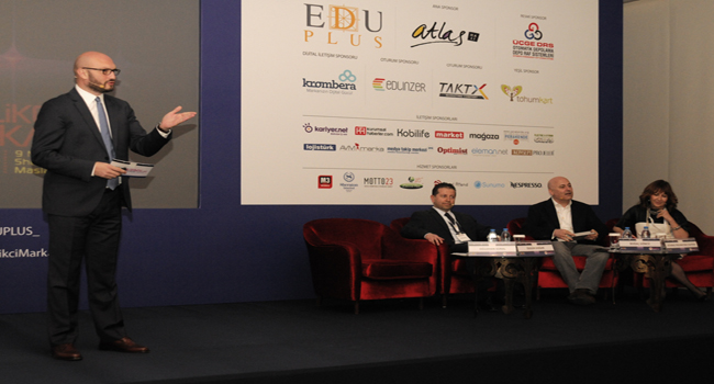 Pazarlamadaki Kişiselleştirme Masaya Yatırıldı