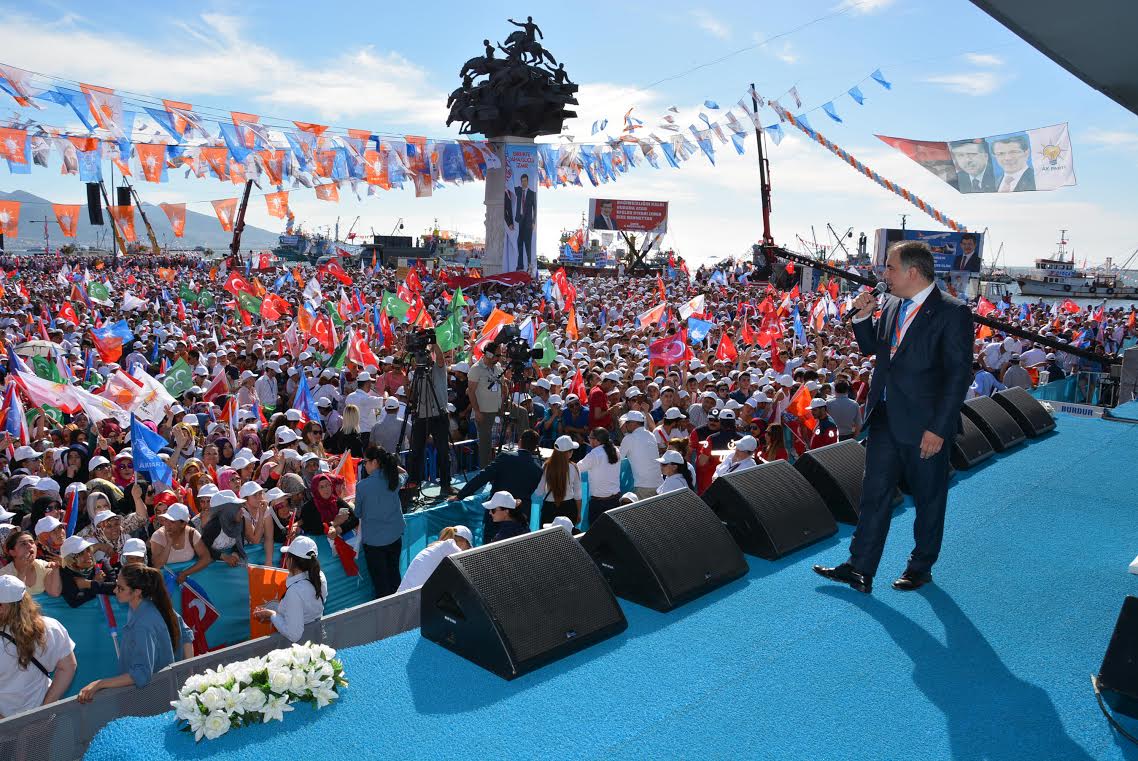 AK Gönüllerin sesini İzmir’den Türkiye duydu