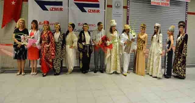 METRO İSTASYONU PODYUM OLDU