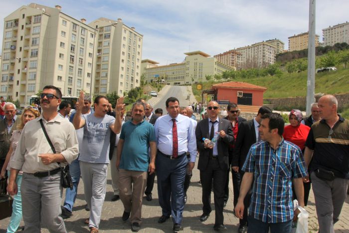 “TOKİ konutlarında insanların ölmesi mi bekleniyor?”