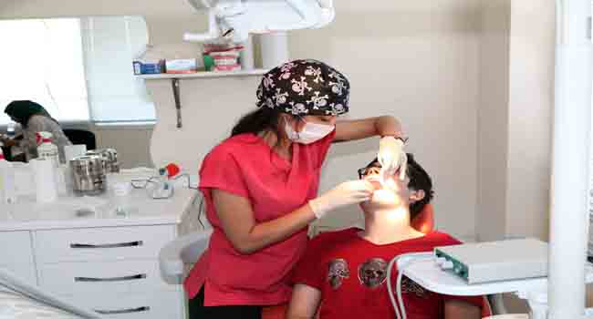 BAYRAKLI’DA 7’NCİ DİŞ POLİKLİNİĞİ HİZMETE GİRDİ