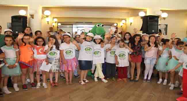  ‘GELECEĞİNİ ÇÖPE ATMA’