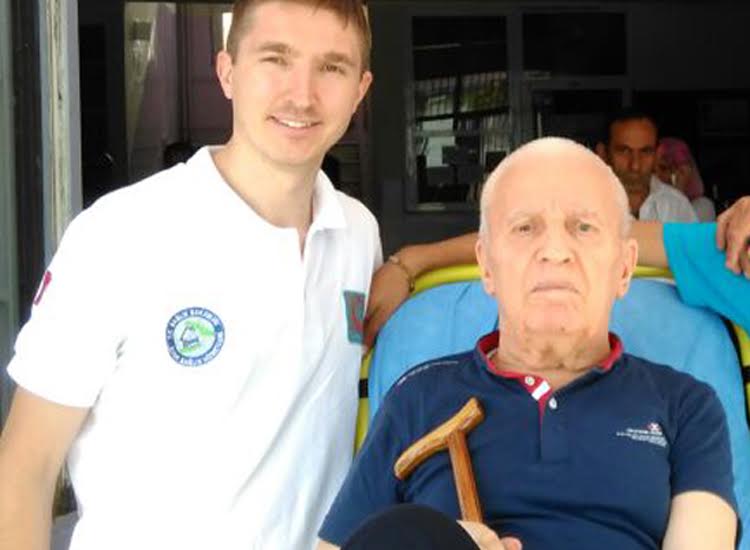 SEÇİMDE DE HASTALARININ YANINDAYDI…