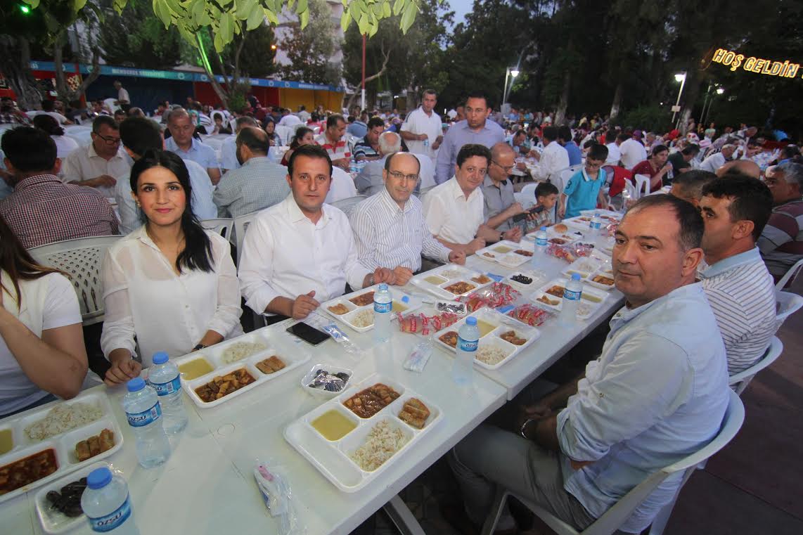 Menderes’te İftar Sofrası