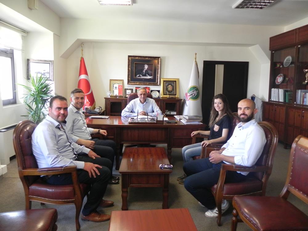 YENİ DÜNYA VAKFI GENÇLİK KOLLARI BADEM’İ ZİYARET ETTİ