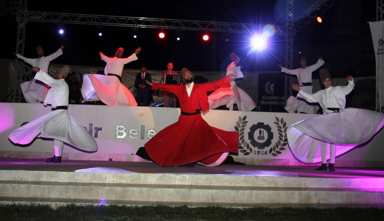 Gaziemir’de özel gece