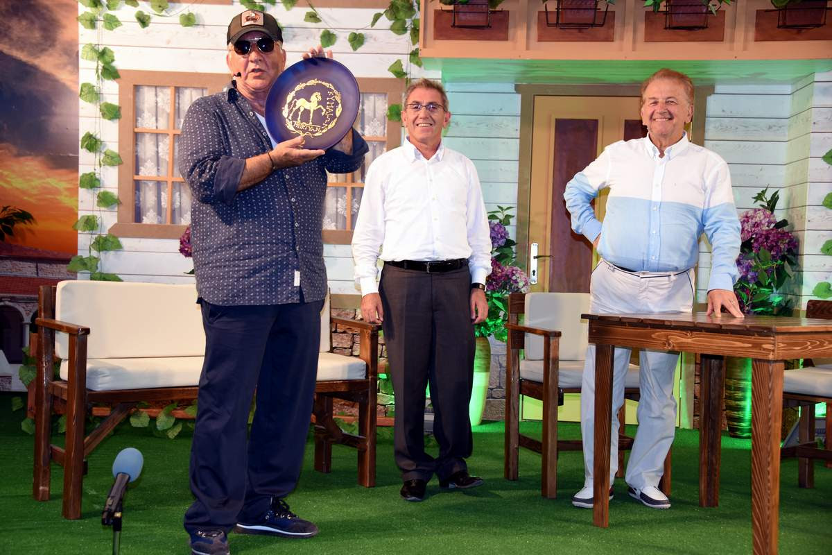 POYRAZOĞLU: “BEN HATALARIMIN ÜNİVERSİTESİNDEN MEZUN OLDUM”