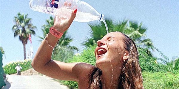 SICAK HAVALARDA BEYİN SAĞLIĞINIZI KORUYUN