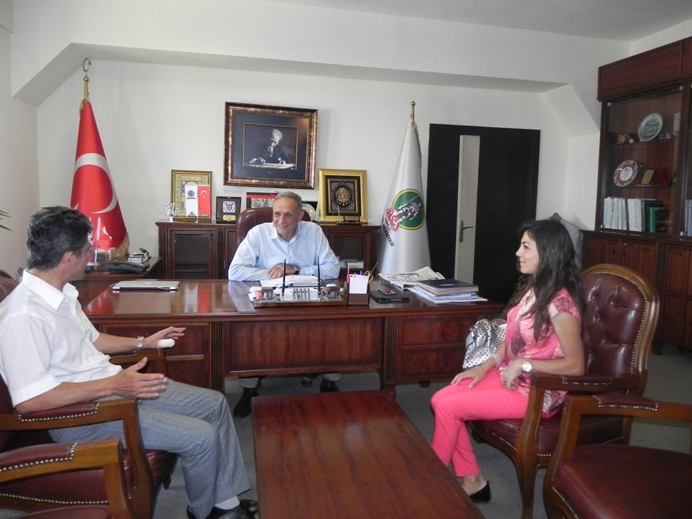 Badem’den özel çocukların uygulama sınıfına buzdolabı ve fırın desteği