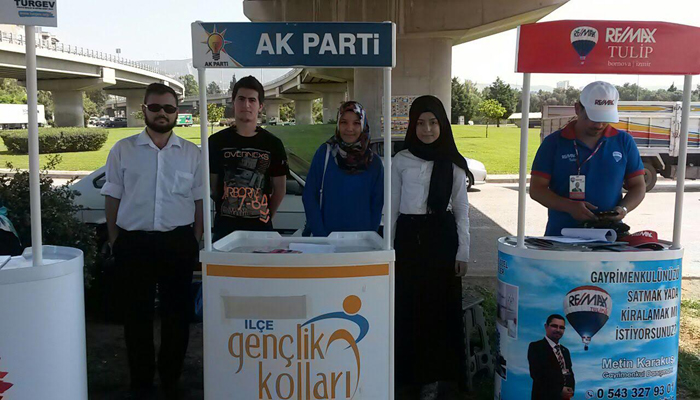 ÜNİAK’ın stantlarına öğrencilerden büyük ilgi