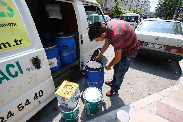Bayraklı’da 6,5 ton atık yağ toplandı
