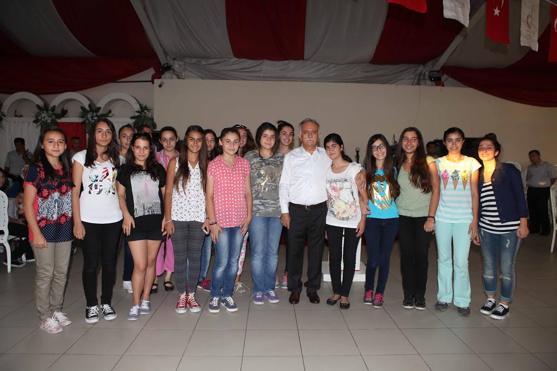 Başarılı öğrencilere burs