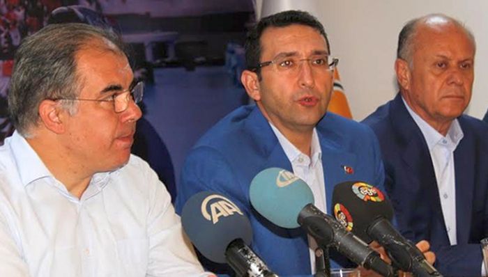 "VEKİLLERİMİZ TATİL YAPMIYOR"