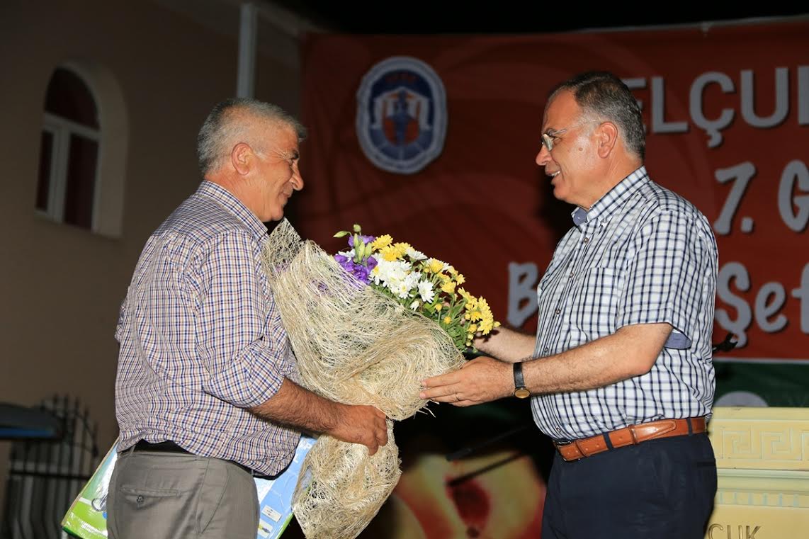 Şeftali Festivali Buruk geçti