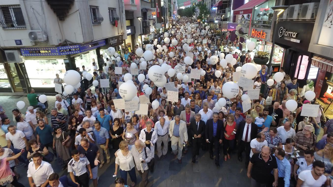 “Barış” diye haykırdılar