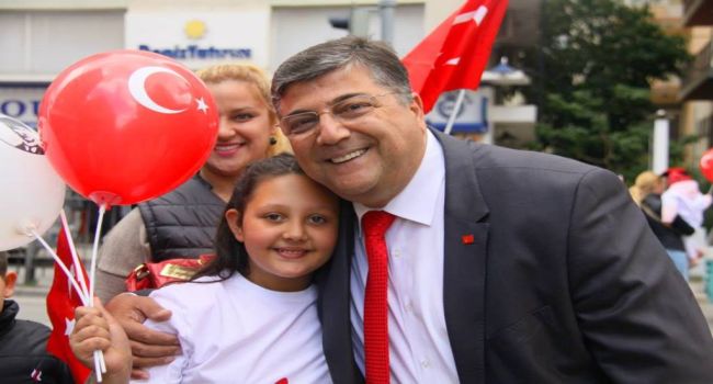 CHP ile Yaşanacak bir Türkiye Özlemiyle...