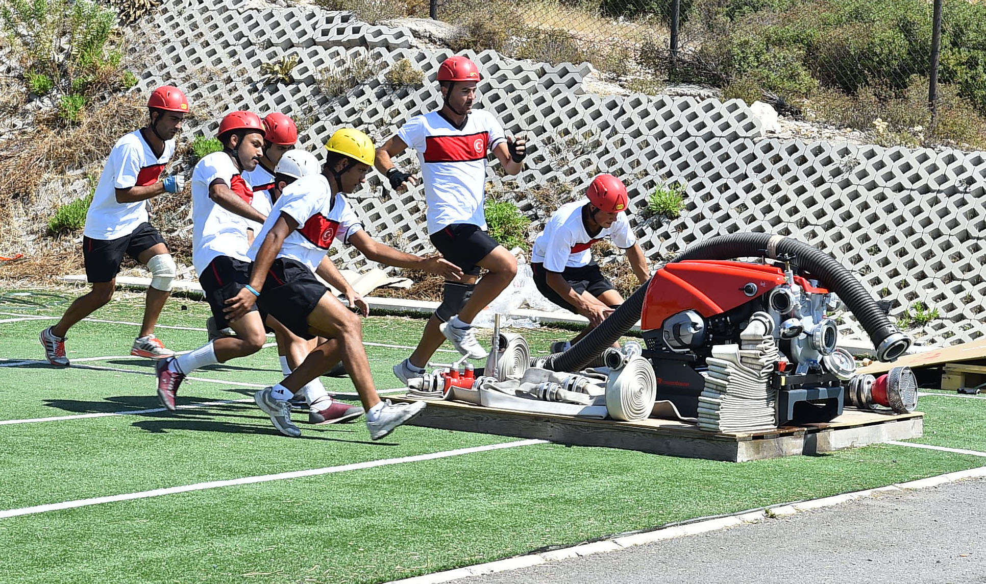 Kahraman itfaiyeciler,  bu kez madalya peşinde koyacak