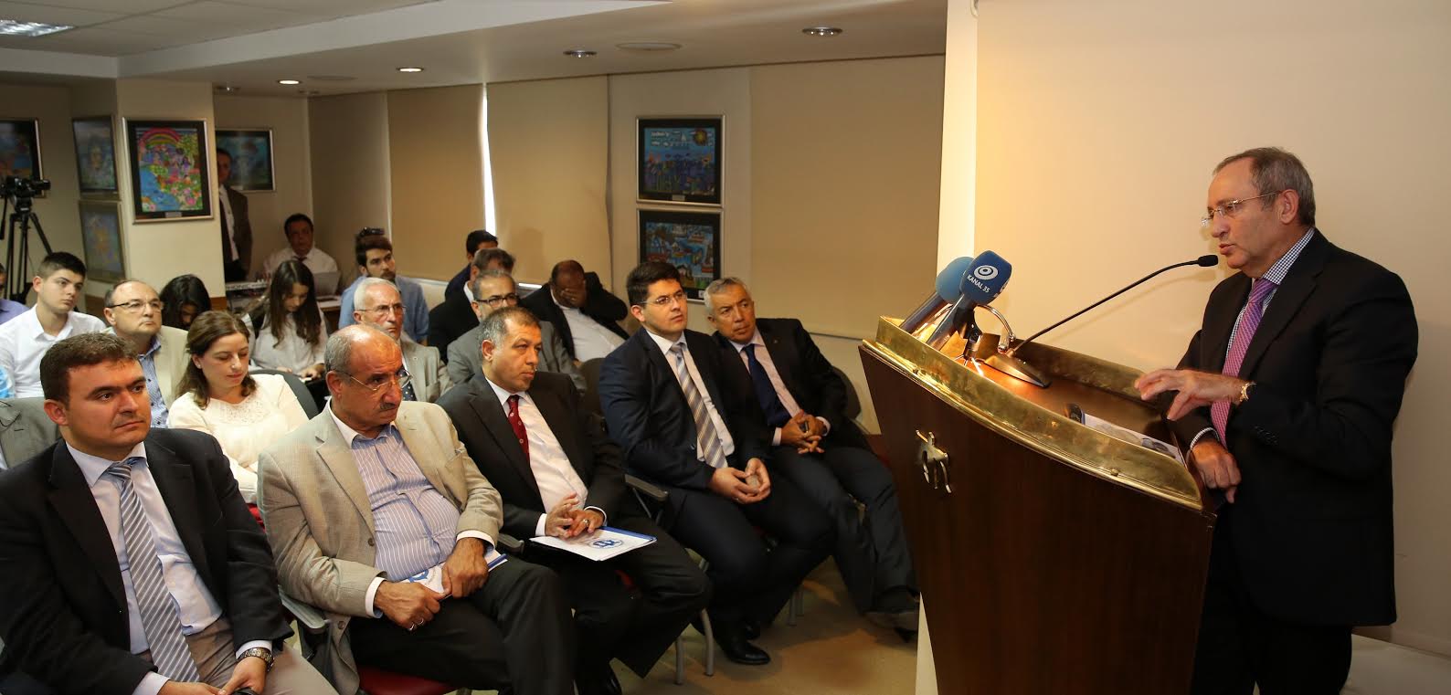 “PETKİM LİMANI MİLYARLIK YATIRIMLARDAN DAHA ÖNEMLİ”