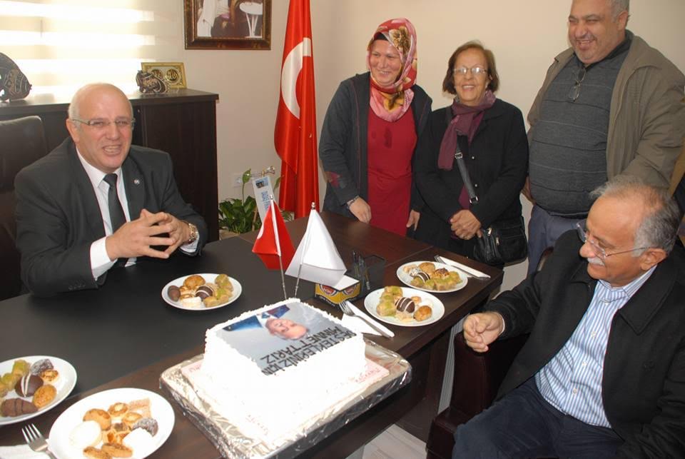 Bayraklı Esnafı artık tek çatı altında