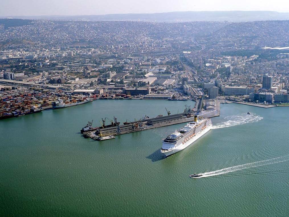 ALSANCAK LİMANI İHALEYE ÇIKIYOR