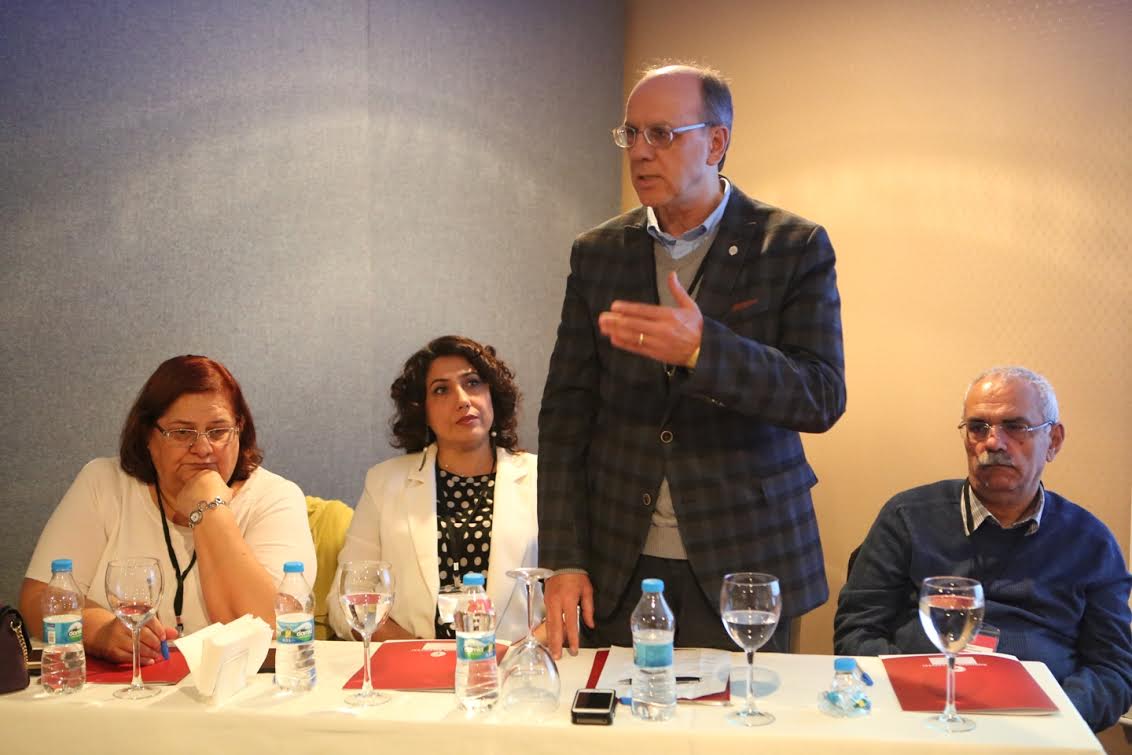Bornovalı muhtarlar Kuşadası’ndaki toplantıda önerilerini aktardı