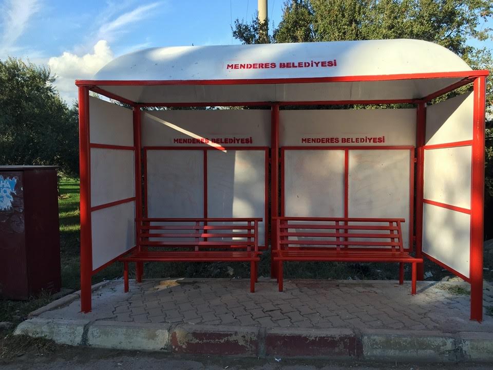 Menderes’te Duraklar Yenileniyor