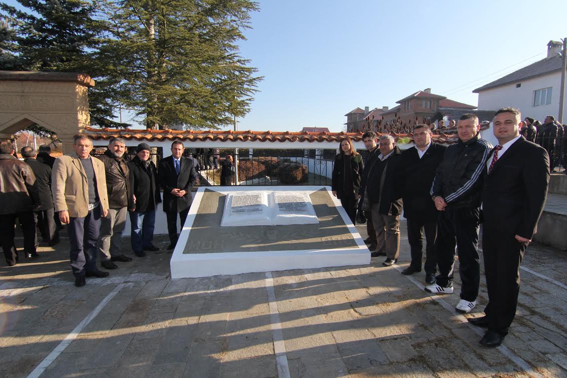 Menderes Bulgaristan Türklerinin Yanında