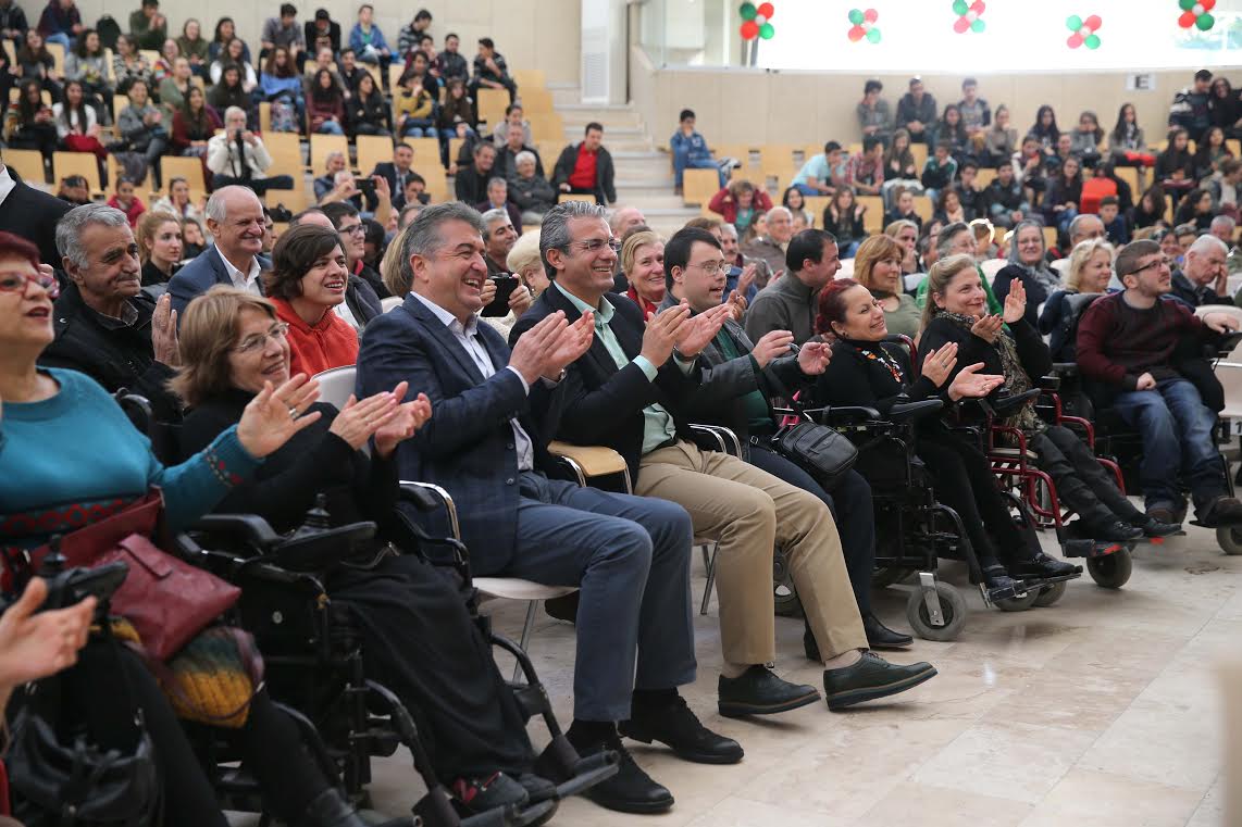 Engelleri Sahnede Aştılar
