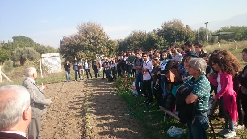 Öğrenciler ilk fidelerini diktiler