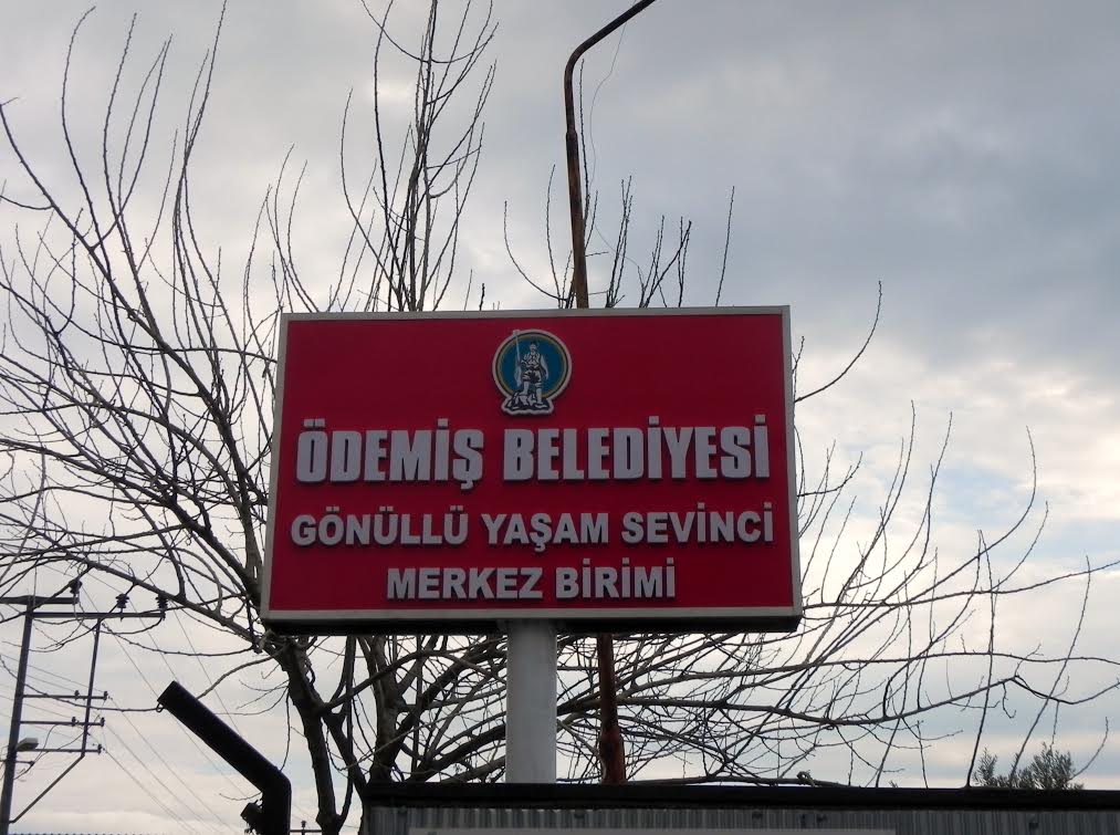 Sizin için fazla olan, başkası için ihtiyaç olabilir