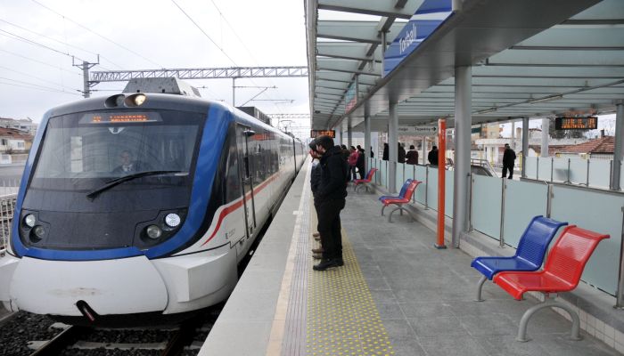 VE İZBAN İLE TORBALI BULUŞTU