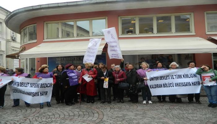 “Bölücü Anayasaya Hayır”