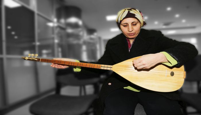 MÜZİK SAYESİNDE TEKRAR GÖRÜYOR