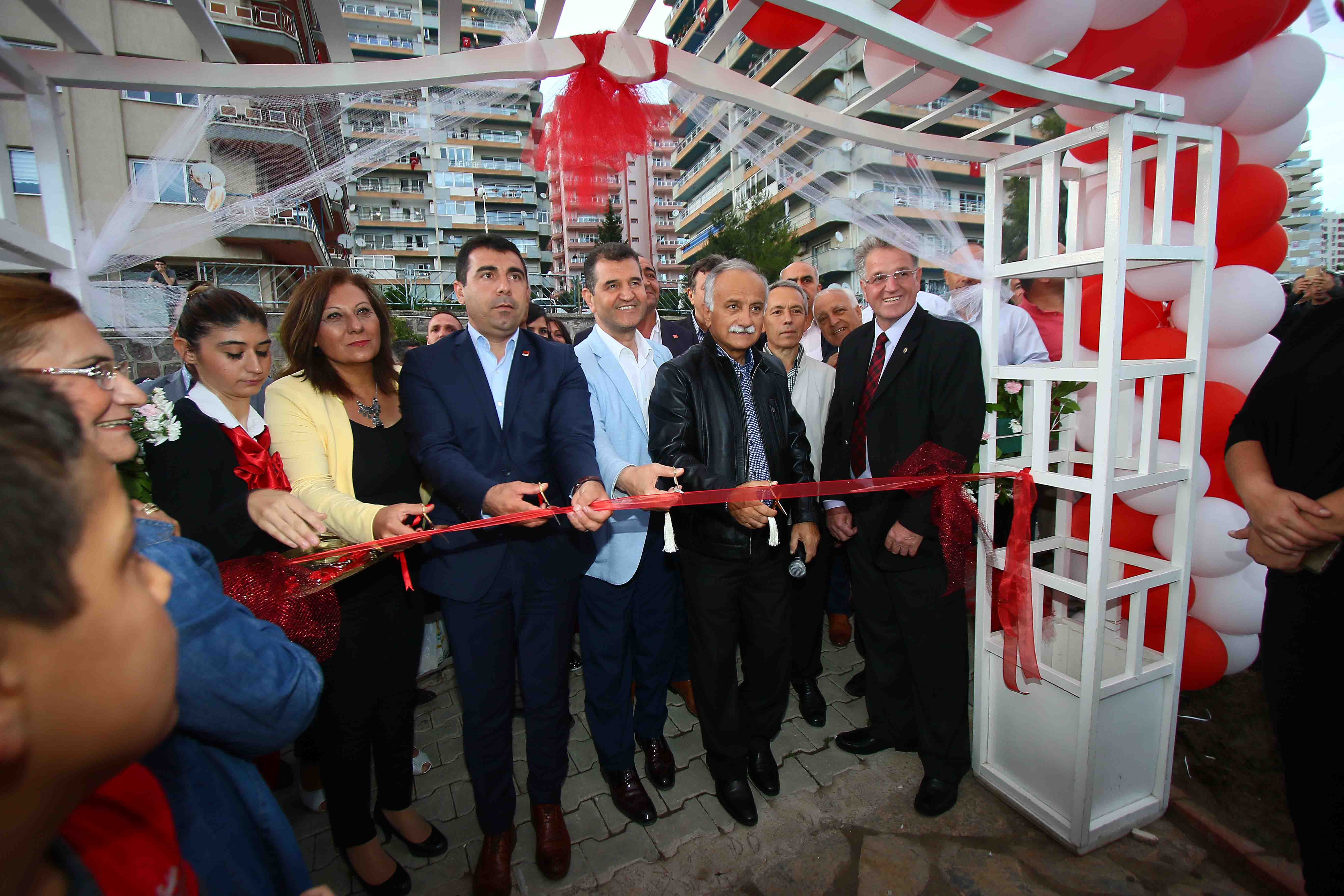 Körfez manzaralı Teras Park’a muhteşem açılış!