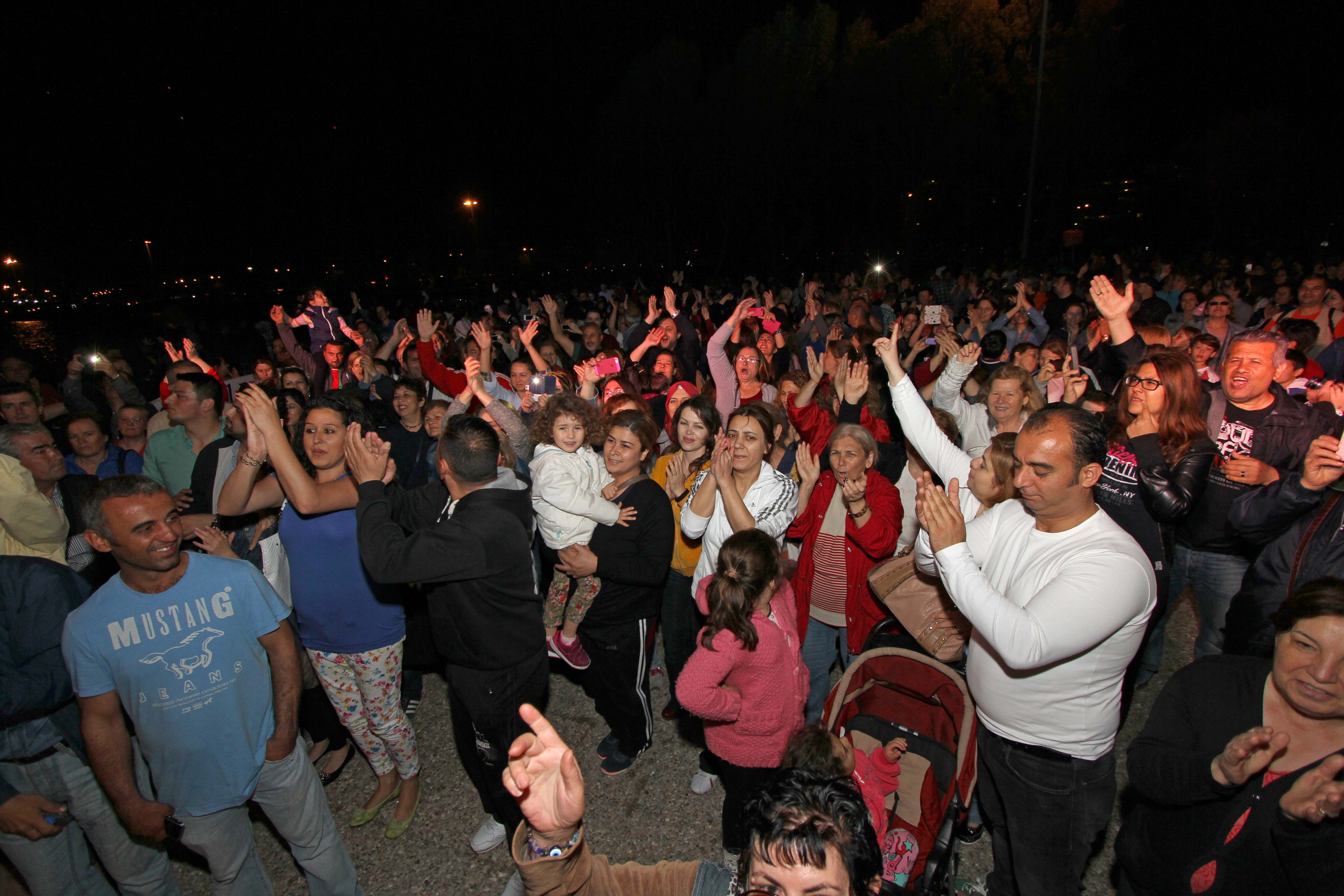 Karşıyaka’da ‘Roman havası’ esecek