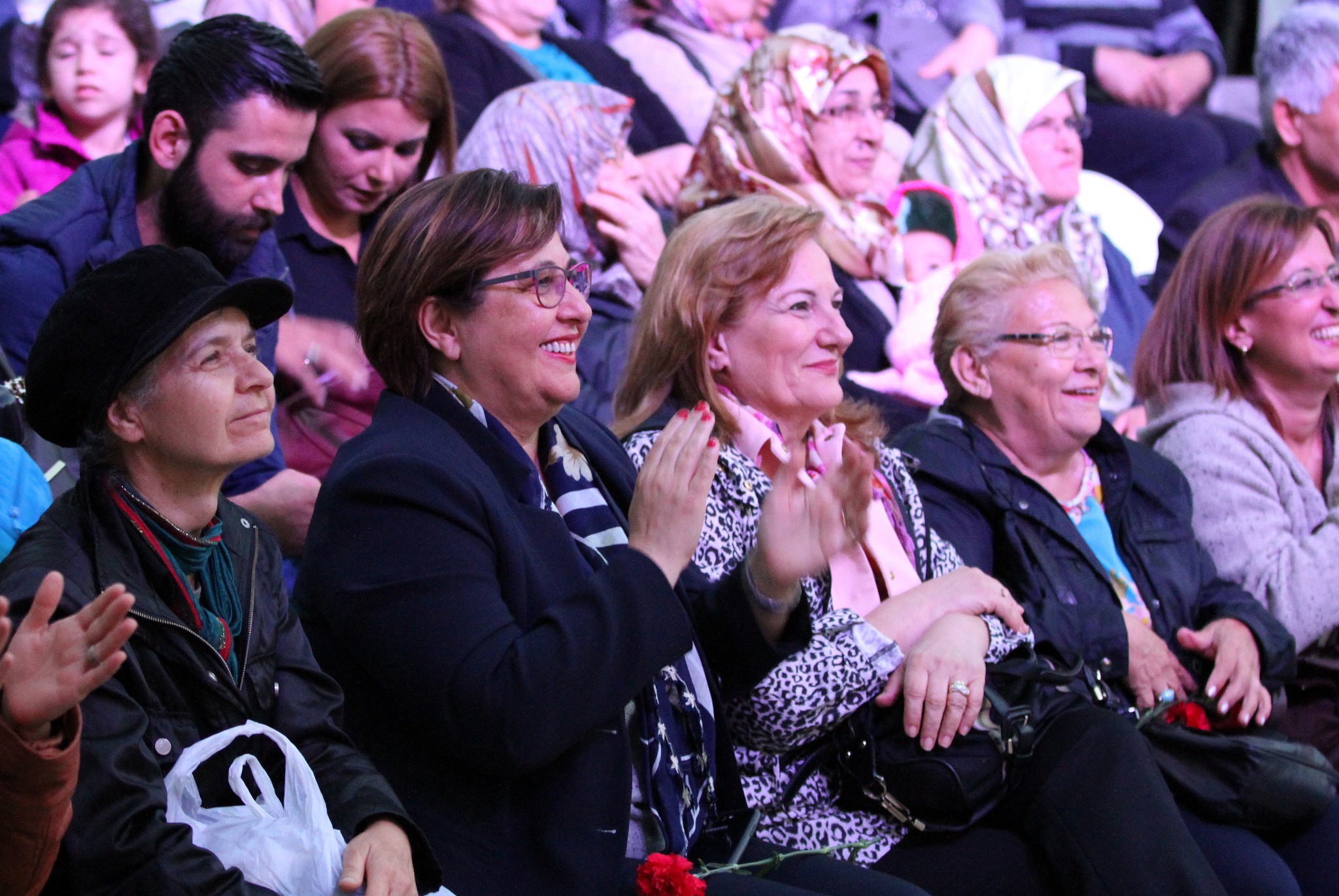 Kültürpark'ta folklor şöleni