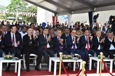 "Bornova'dan bir kez daha ilan ediyorum ki.."