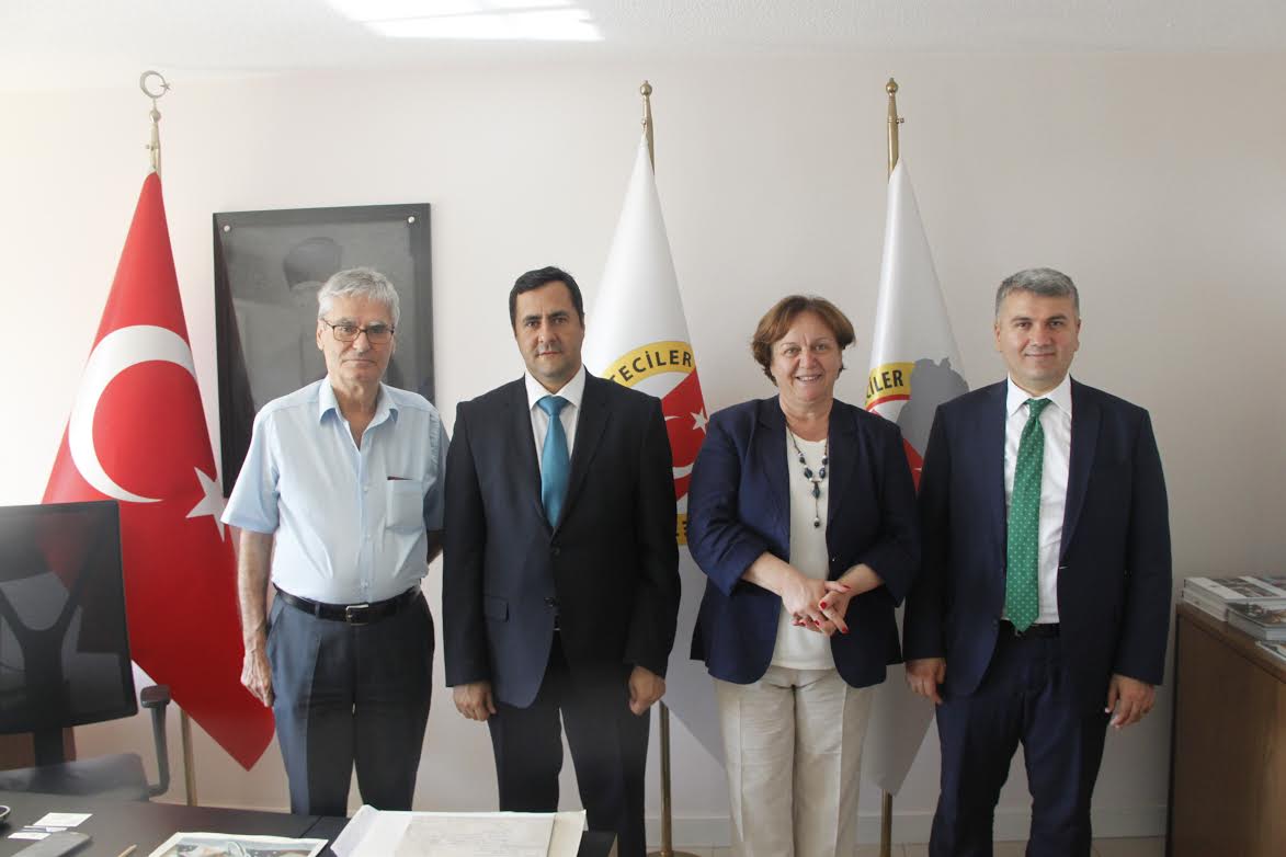 Canbey: Basına hizmet için varız