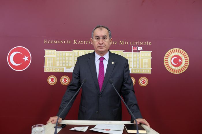 CHP’li Sertel: Turizm sektörü “dip” yaptı