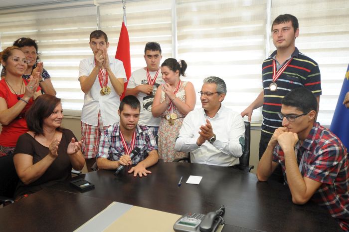 Şampiyonluğu ‘Onuncu Yıl Marşı’ ile kutladılar