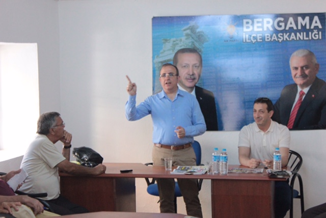 HALK GÜNÜ YAPTI, MÜJDELER VERDİ