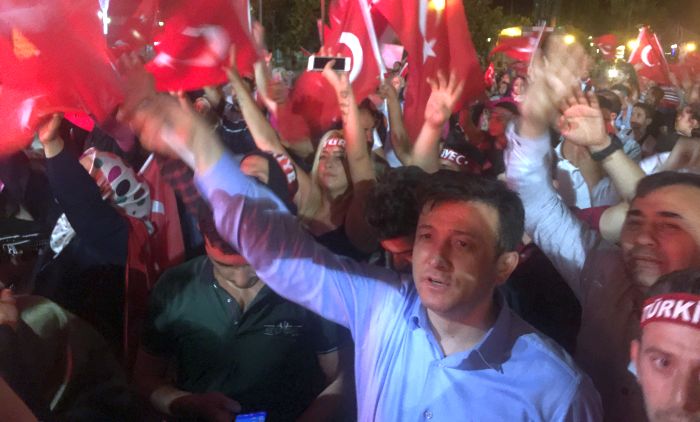 “Darbeyi Türkiye’nin birlik ve beraberlik ruhu engelledi”