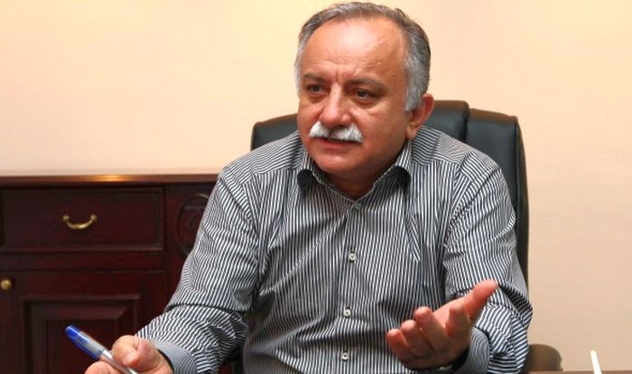 “CHP Politikalarını Netleştirmeli”