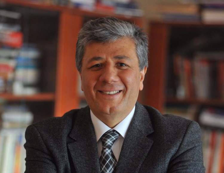 CUMHURİYET'İ SATA SATA BİTİRİYORLAR