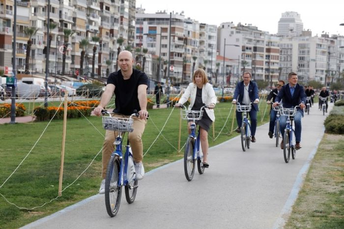 İzmir ulaşımına tam not!