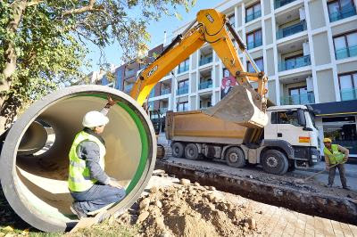 30 yıllık içme suyu hattı yeniliyor